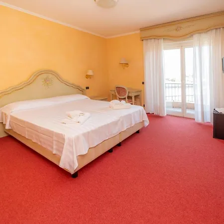 Della Torre 3* Στρέσα