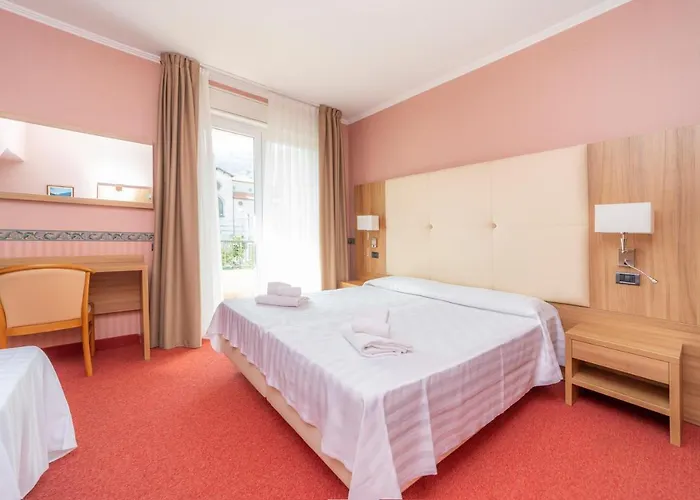 Della Torre 3* Stresa