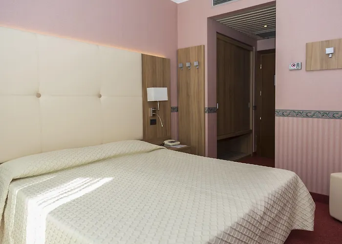 德拉托雷酒店 斯特雷萨